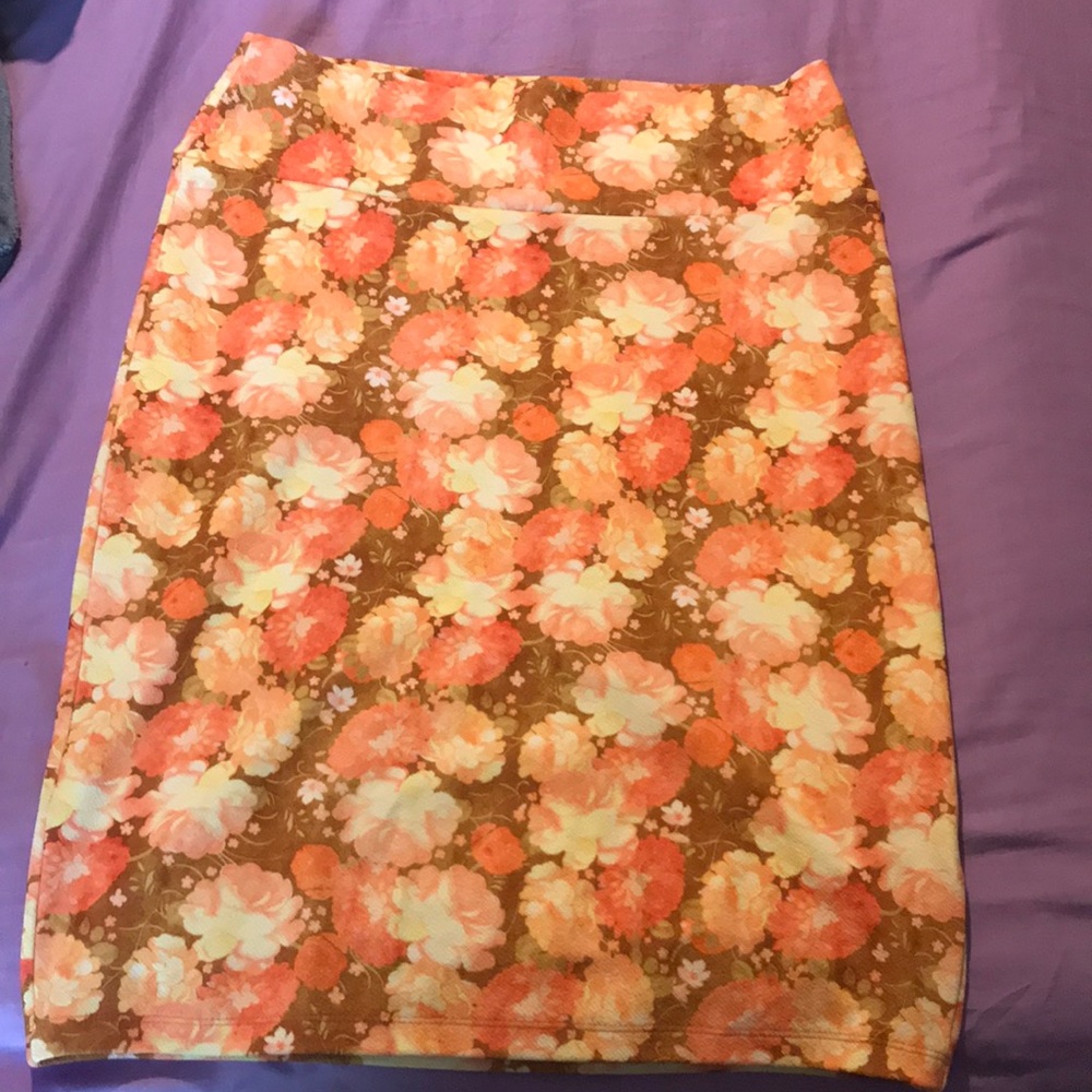Lularoe Floral Cassie